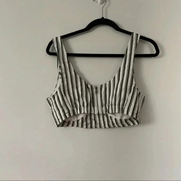 BCBGmaxazria striped linen blend crop top 6 - Picture 5 of 9
